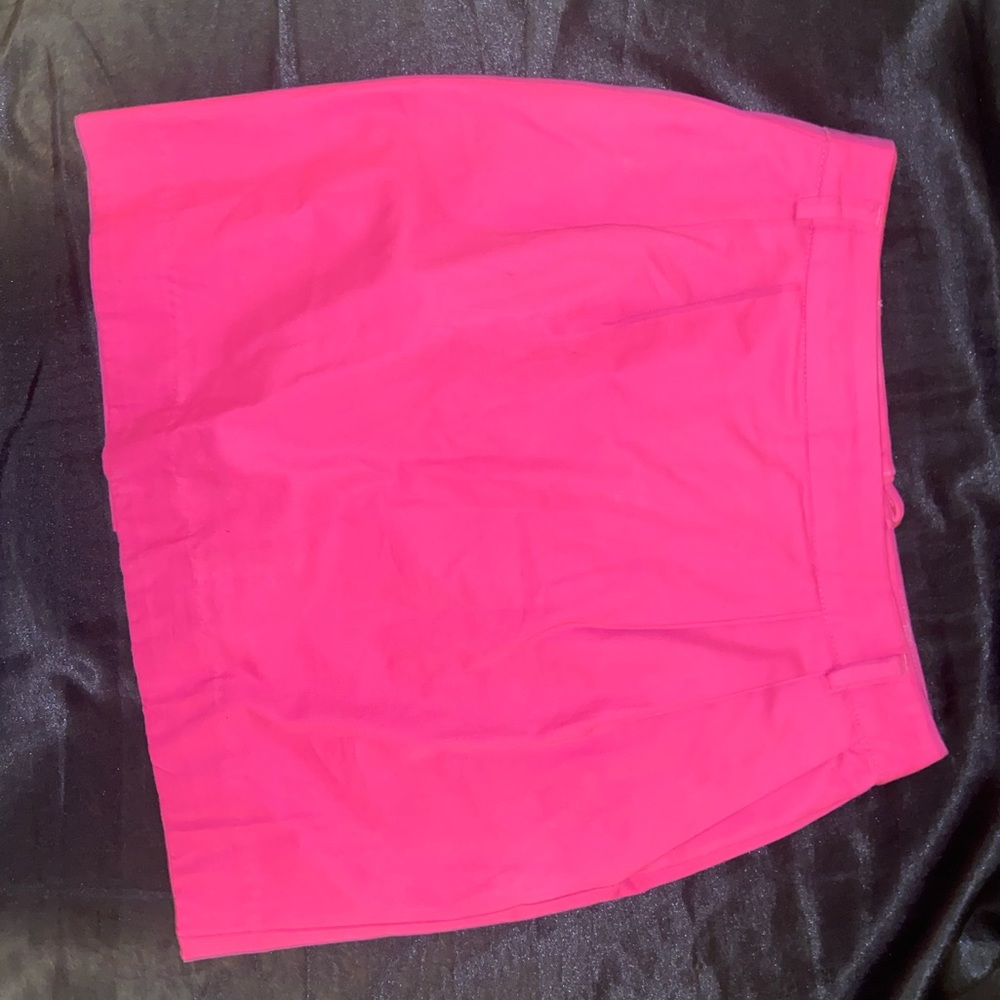 H&M hot pink skirt